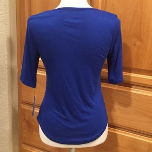 Apt. 9 Tops - NWT Apt. 9 elbows sleeve tee Apt. 9 Tops - NWT Apt. 9 elbows sleeve tee